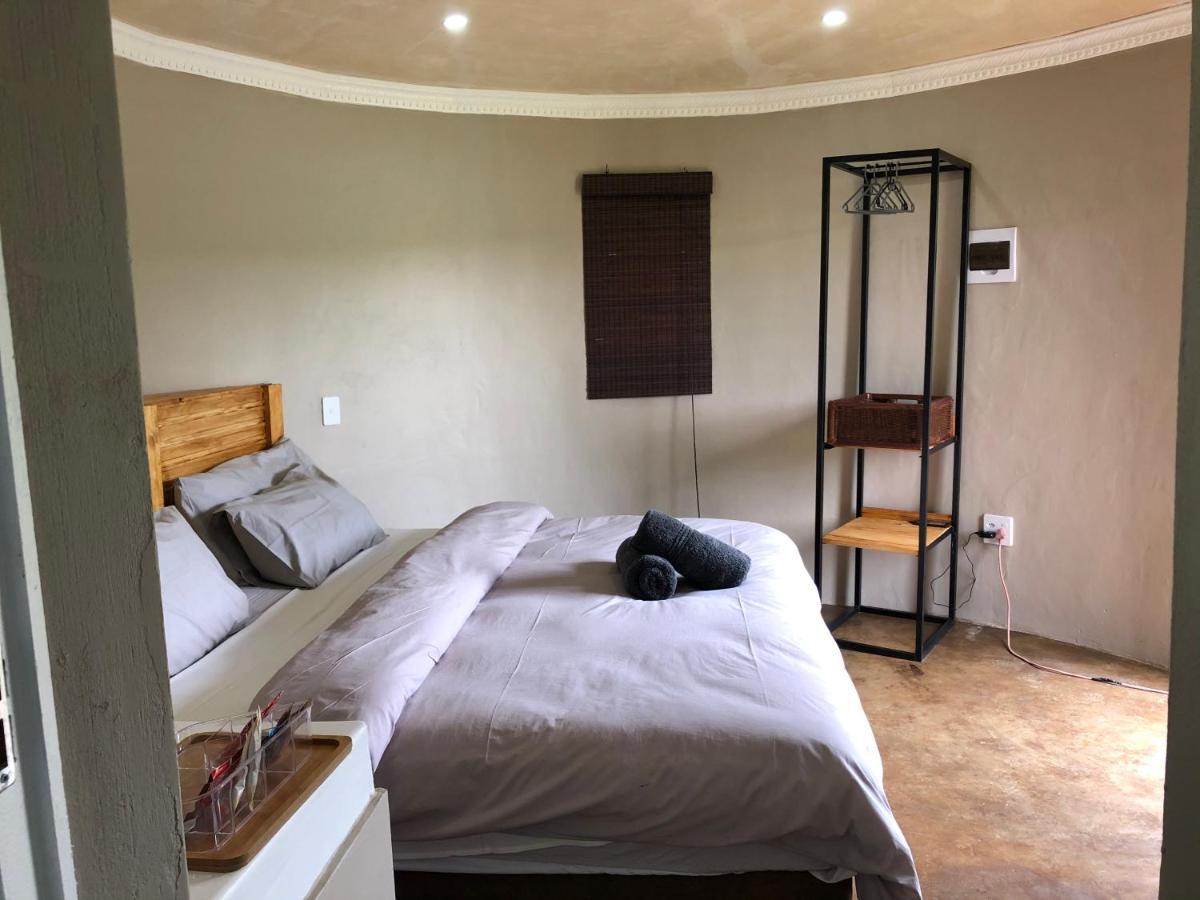 Inkosana Berg Lodge Champagne Valley Bagian luar foto