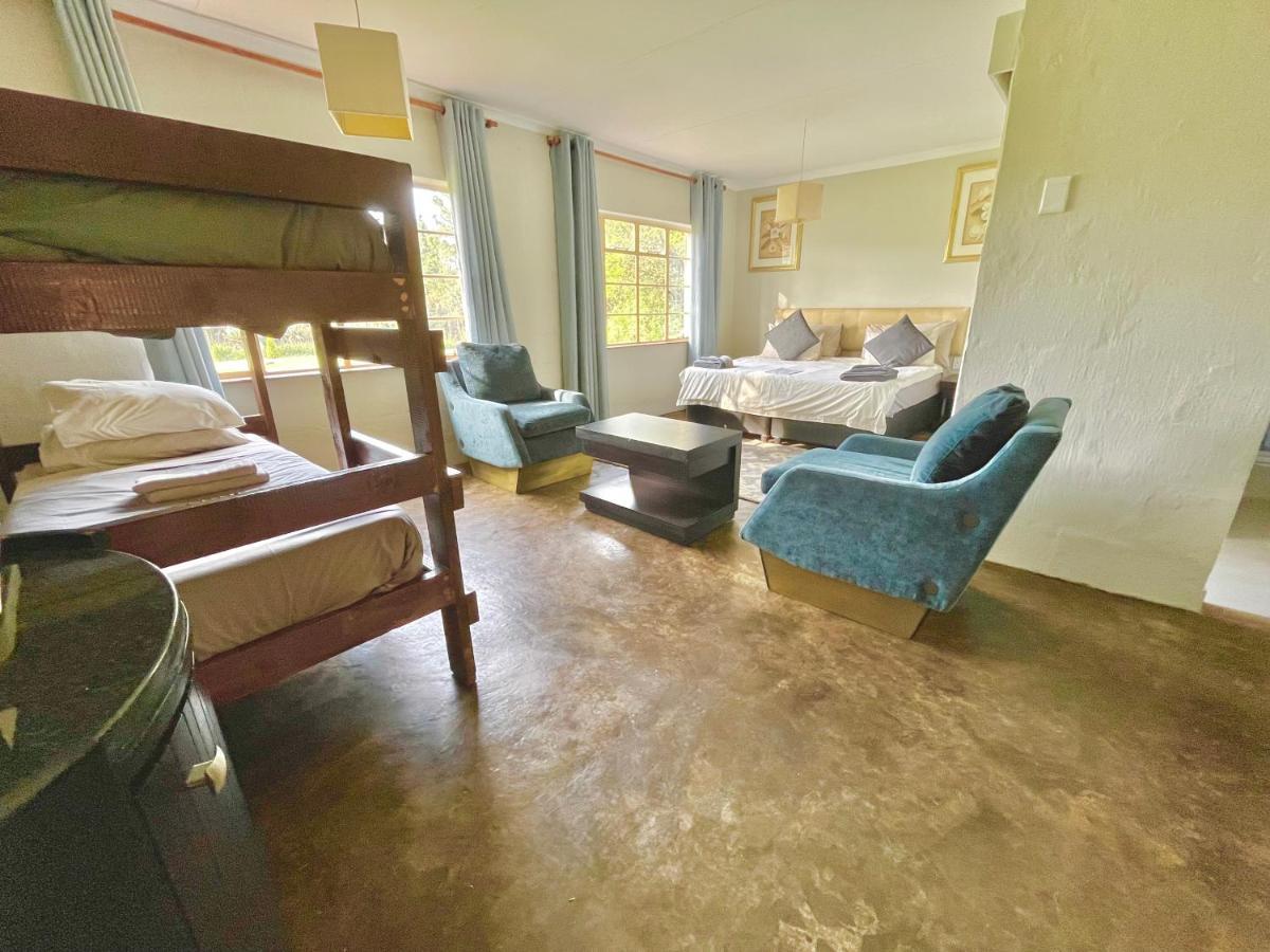 Inkosana Berg Lodge Champagne Valley Bagian luar foto